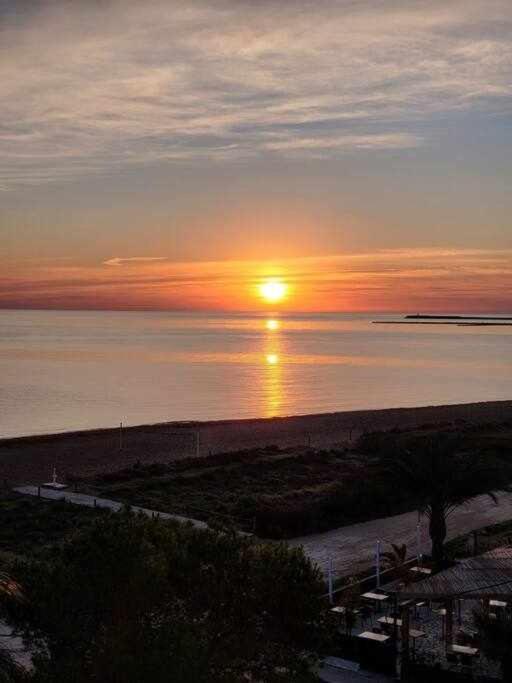 デニアAtardecer Unico En La Playaアパートメント エクステリア 写真